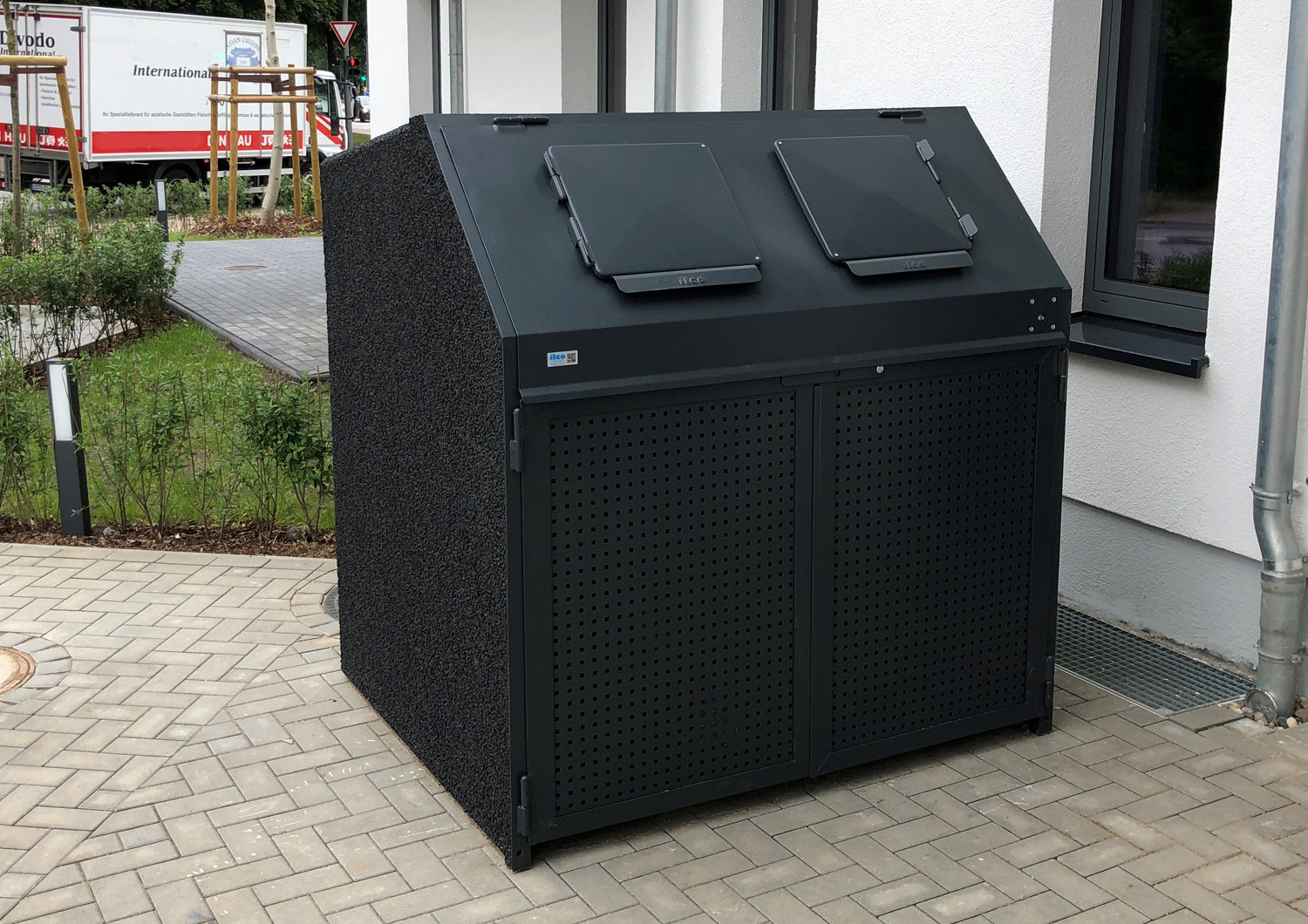 Müllboxen V-1100 Vorderbox Design Typ L